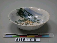 藏品(彩繪山水花口碗)的圖片